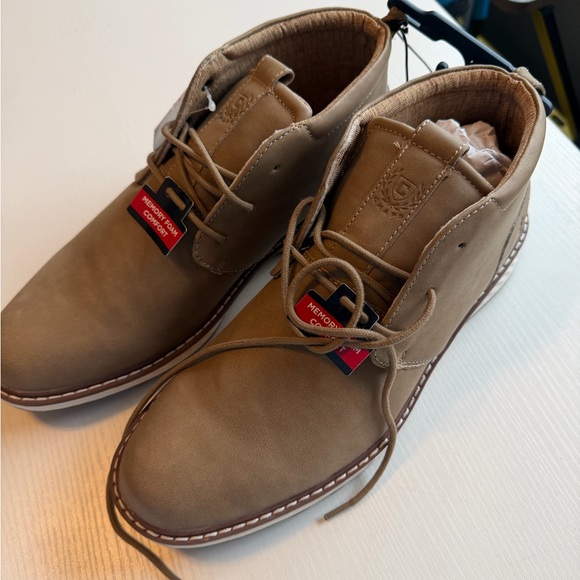 Chaps Men's Brown Chukka Boots - Picture 3 of 7